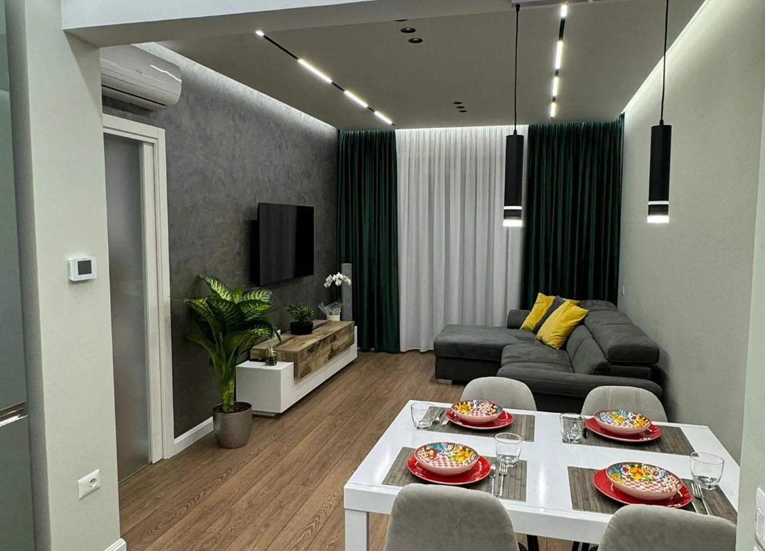 Sole Roman House
